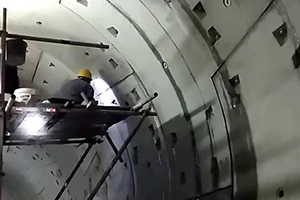 武汉地铁堵漏现场视频
